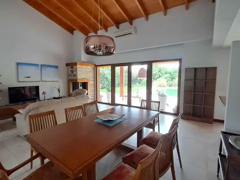 Casa en Venta de 4 dormitorios