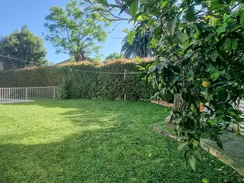 Casa 5 ambientes con 2 baños