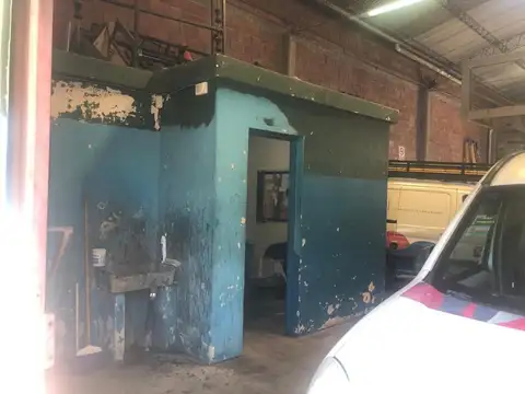 Galpon en Venta en Campana, USD 160.000