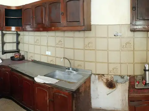 Almirante Brown 1100