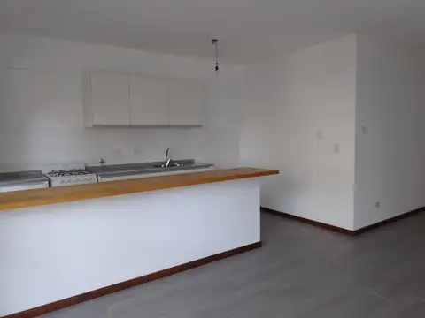 Departamento en Alquiler en Benavidez, $ 850.000