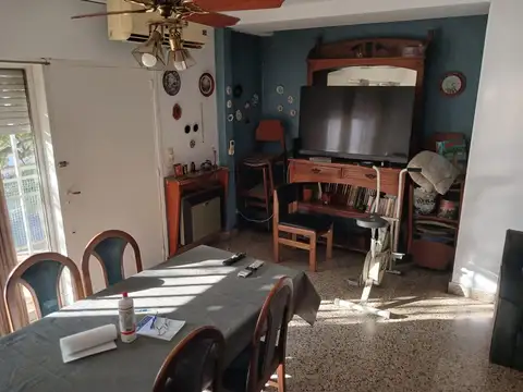 Pedro Zani 100, Piso 1