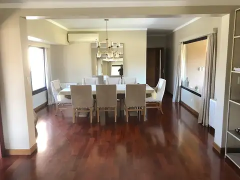 Casa en Venta en Funes, USD 850.000