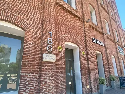 Oficina en Puerto Norte