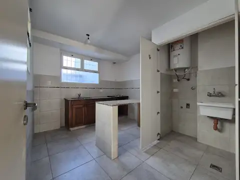 Alvear Nº 2705 Piso 1º