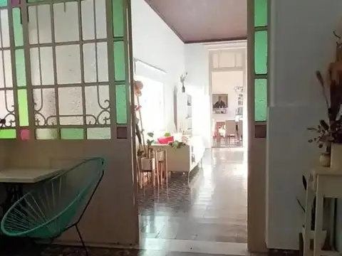 Casas en venta - 6 Dormitorios 3 Baños - Chacabuco