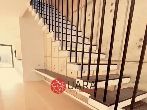 Casa en Venta en La Calandria, USD 190.000