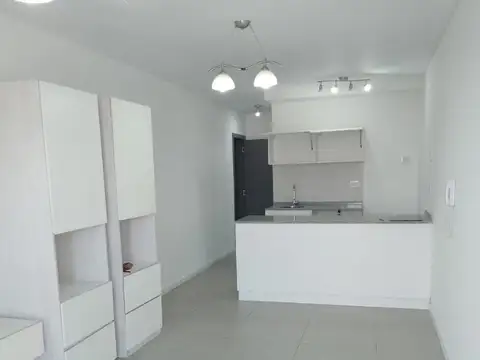 Cafferata 1500, Piso 06