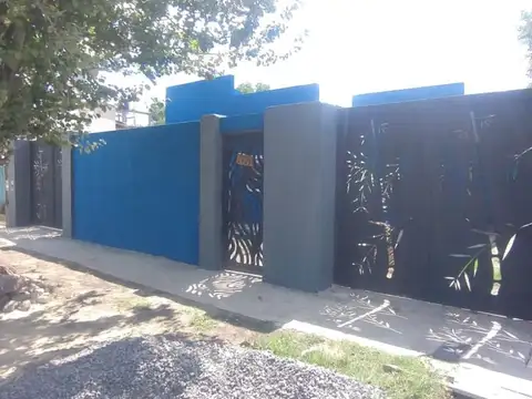 Casa a estrenar a 400 mts estación