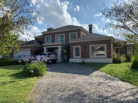 Casa en Alquiler de 3 dormitorios