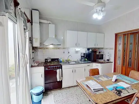 Casa 4 ambientes con 1 baño