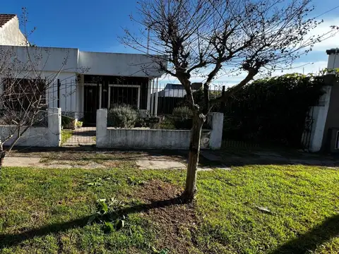 Venta Casa 3 ambientes Ituzaingo Norte