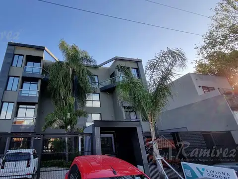 Departamento en Alquiler en Moron, $ 300.000