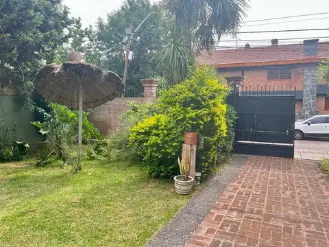 Terreno en Venta en Castelar, USD 165.000