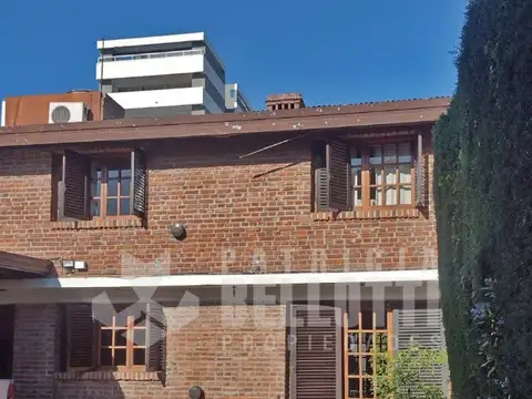 Casa 5 ambientes con 1 baño