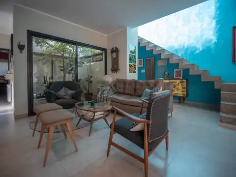 CASA EN VENTA LA PLATA