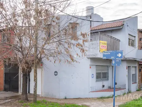 Depto Tipo Casa en Venta de 3 ambientes