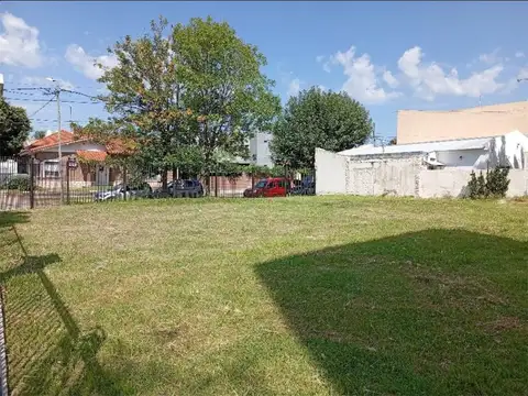 LOCALES - EN ESQUINA - TURDERA, GRAN BS. AS. SUR