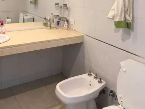 Departamento en Venta con 3 cocheras