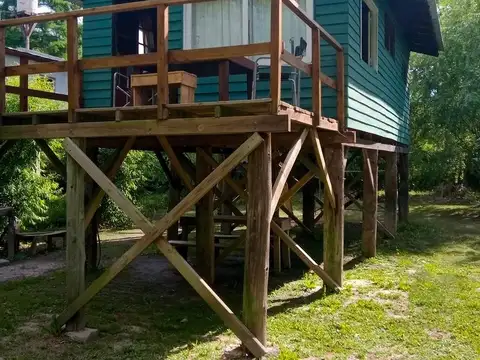 Casa 2 ambientes con 1 baño