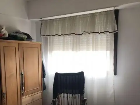 Semipiso de 4 ambientes, muy buena ubicación  