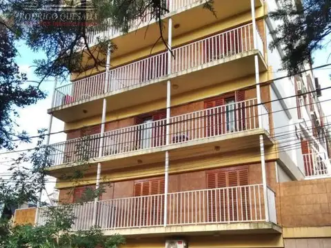 Departamento 2 ambientes con gas natural 