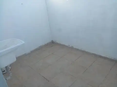 Depto Tipo Casa 2 ambientes con 1 baño