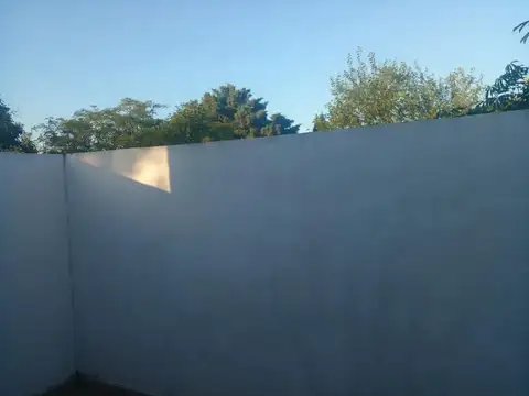 Depto Tipo Casa en Venta al Este