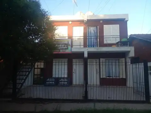 PH en venta - 1 Dormitorio 1 Baño - Merlo