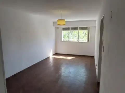 PISO EXCLUSIVO . SUPER LUMINOSO!Apto profesional