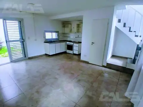 Depto Tipo Casa en Venta de 2 dormitorios