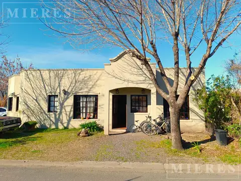 Casa en Venta en Barrio Los Álamos