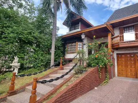 Importante chalet sobre 2 lotes, a pasos San Martin