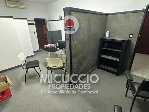 Oficina en Alquiler en Belen De Escobar, $ 500.000