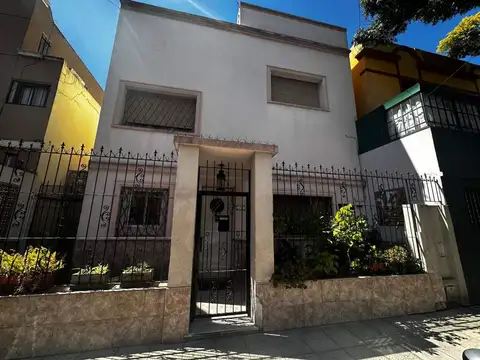 VENTA CASA 4AMB A REFACCIONAR. VILLA SANTA RITA