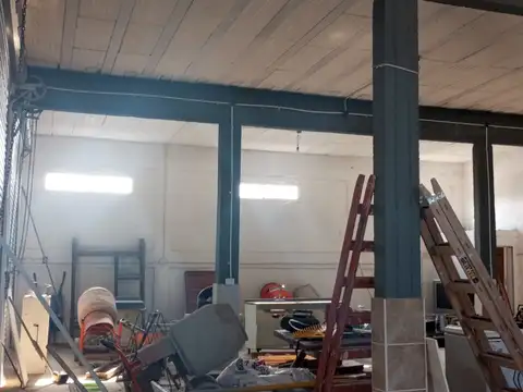 Local en Venta en Manzanares, USD 49.000