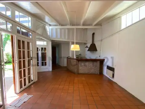 Casa en Alquiler en Villa Elisa, $ 900.000