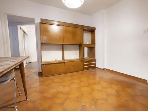 Depto Tipo Casa en Venta 40 años