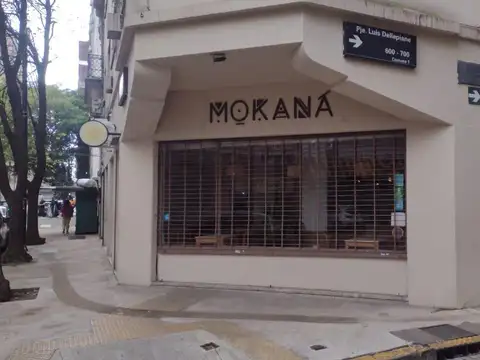 Local en Tucuman esq Pasaje Dellepiane