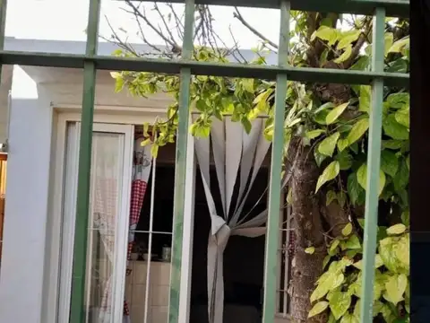 Emilio Sola 2600, Piso P.B