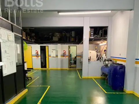 Local en Venta 30 años