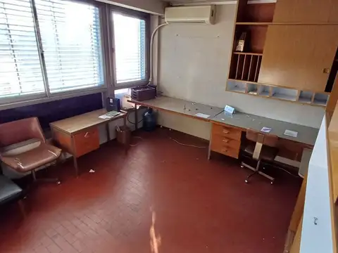 Oficina en Alquiler 54 años