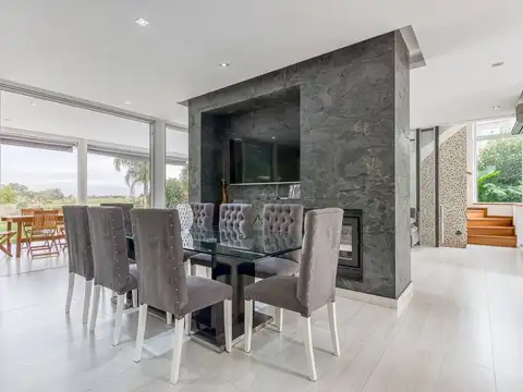 Casa en Venta en El Canton, USD 525.000