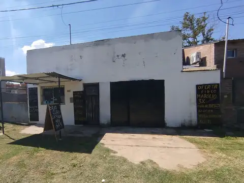 CASA DE 7 AMBIENTES CON TALLER DE AUTOS Y LOCAL