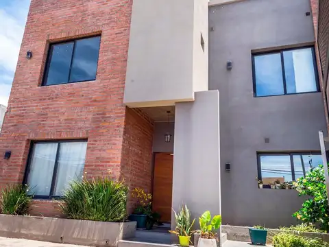 Zona Sur. Estación Alvarado. Mza 5. Lote 100