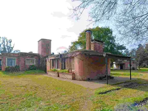Finca en Pilar, 1.6ha de naturaleza y confort.