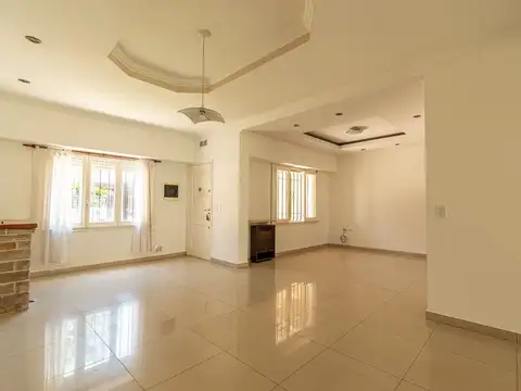 VENTA CASA 4 AMB CASTELAR NORTE