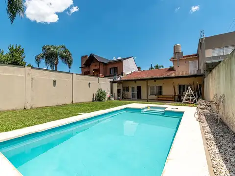 VENTA CASA 4 AMB CASTELAR NORTE