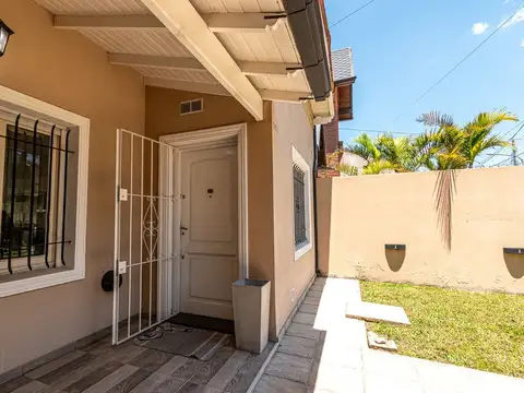 Casa en Venta en Castelar Norte, USD 290.000