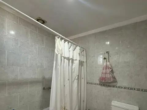 Propiedad Multifuncional en Esquina